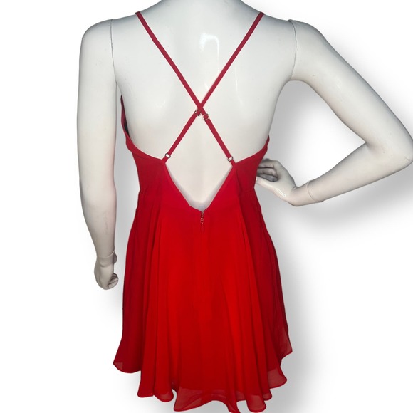 Bebe Cross Back Chiffon Skater Dress Red Size 6 New with Tags - Picture 4 of 12